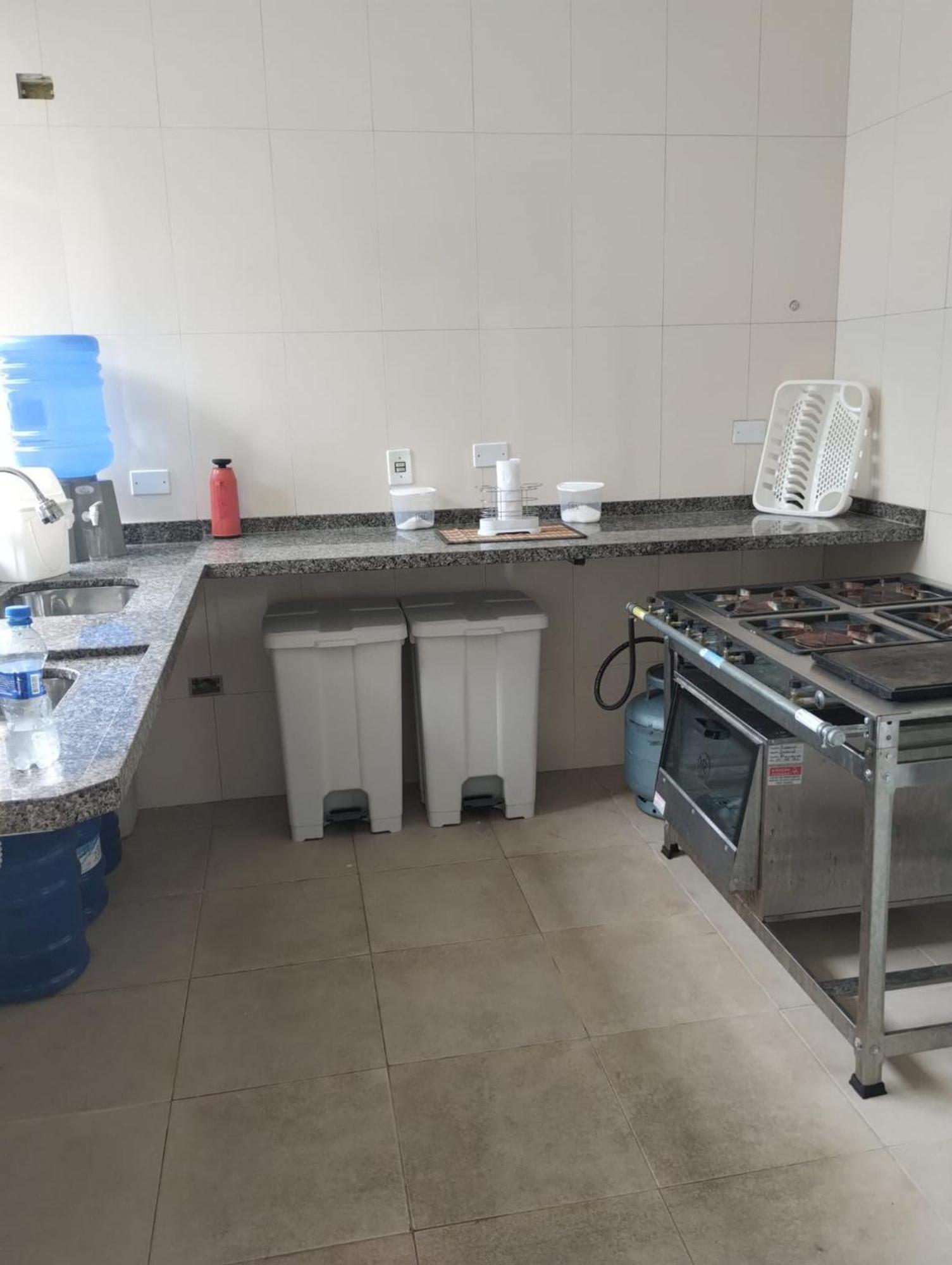 Piscina 6 Quarto 300M Praia Jardim Churrasqueira 16 Pessoas Garagem 3 Carros Monitoramento 24 Horas Mesa De Sinuca Itanhaém Εξωτερικό φωτογραφία